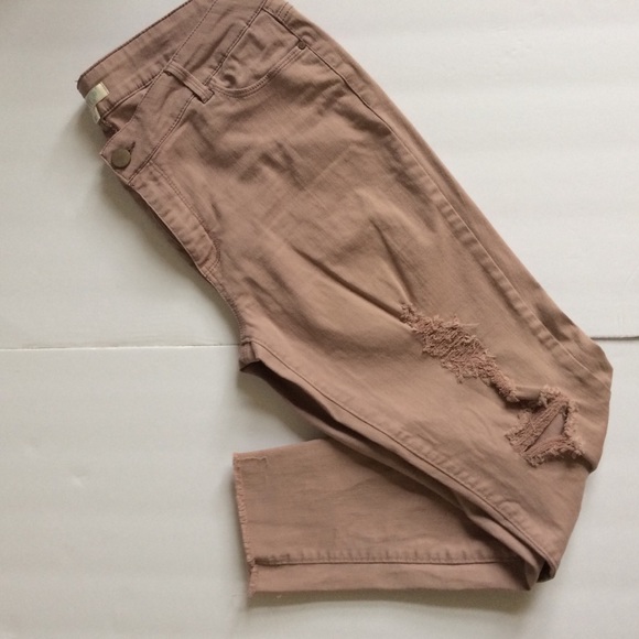 Distressed jeans - Picture 7 of 8